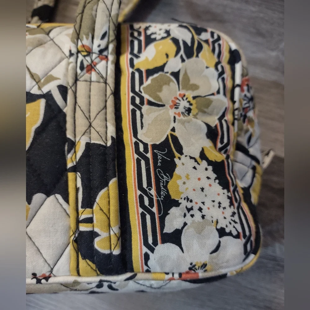 Vera Bradley Yellow and Black Floral Quilted Shoulder Bag - Picture 4 of 14
